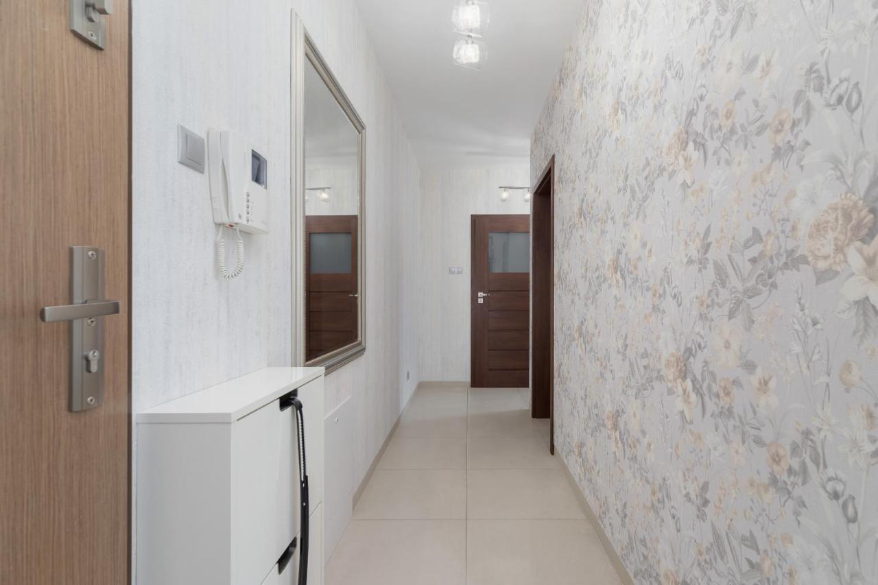 Krakow Blonia Apartment With Balcony By Noclegi Renters Exterior photo